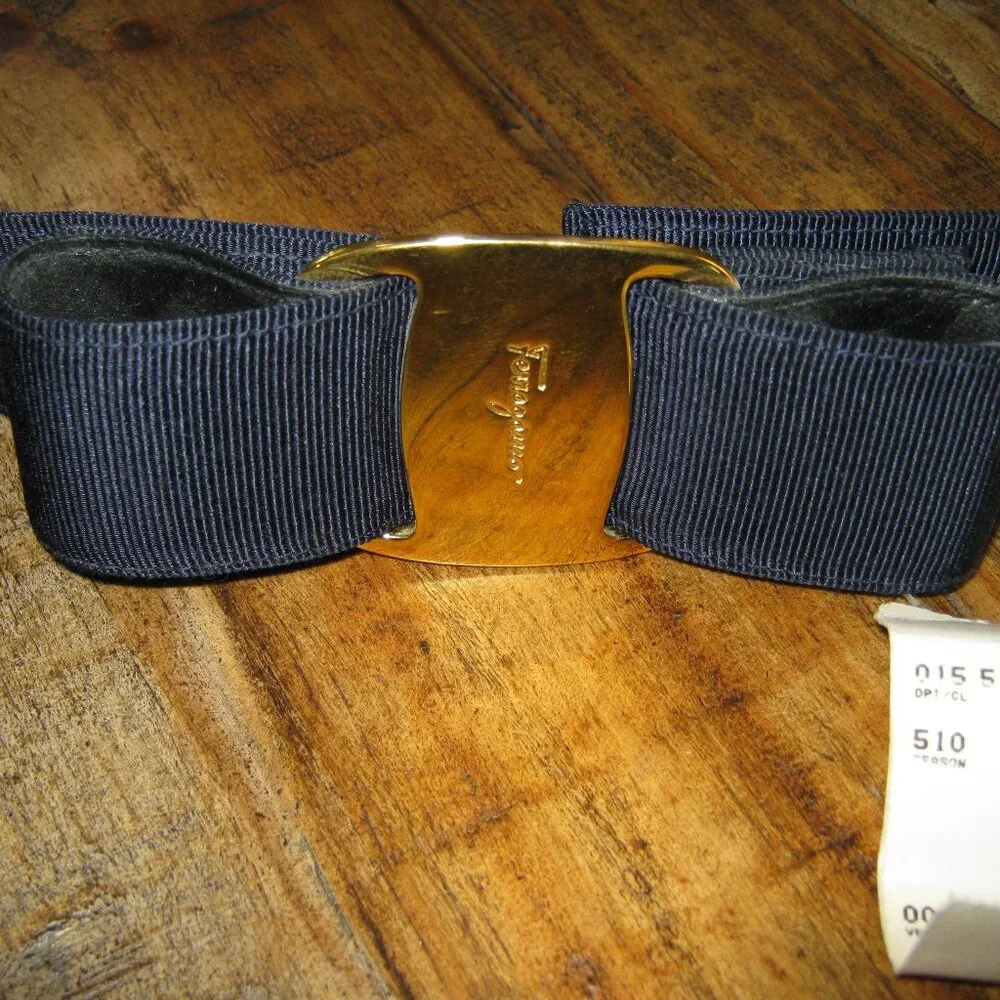 New, Never Worn. Authentic Vera Navy Blue Grosgrain Ribbon Belt - Size L - Picture 1 of 7
